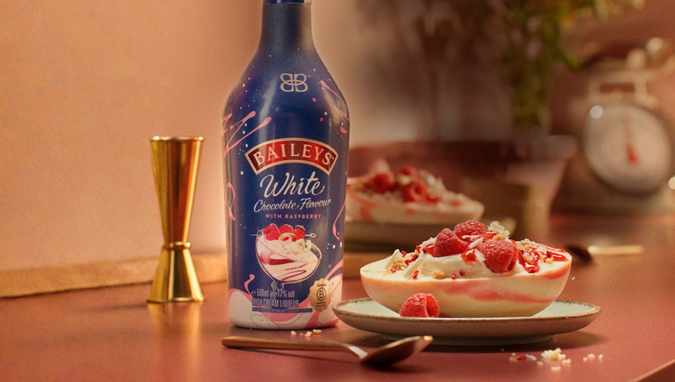 BAILEYS WHITE CHOC RASPBERRY EASTER EGG CHEESECAKES RECIPE