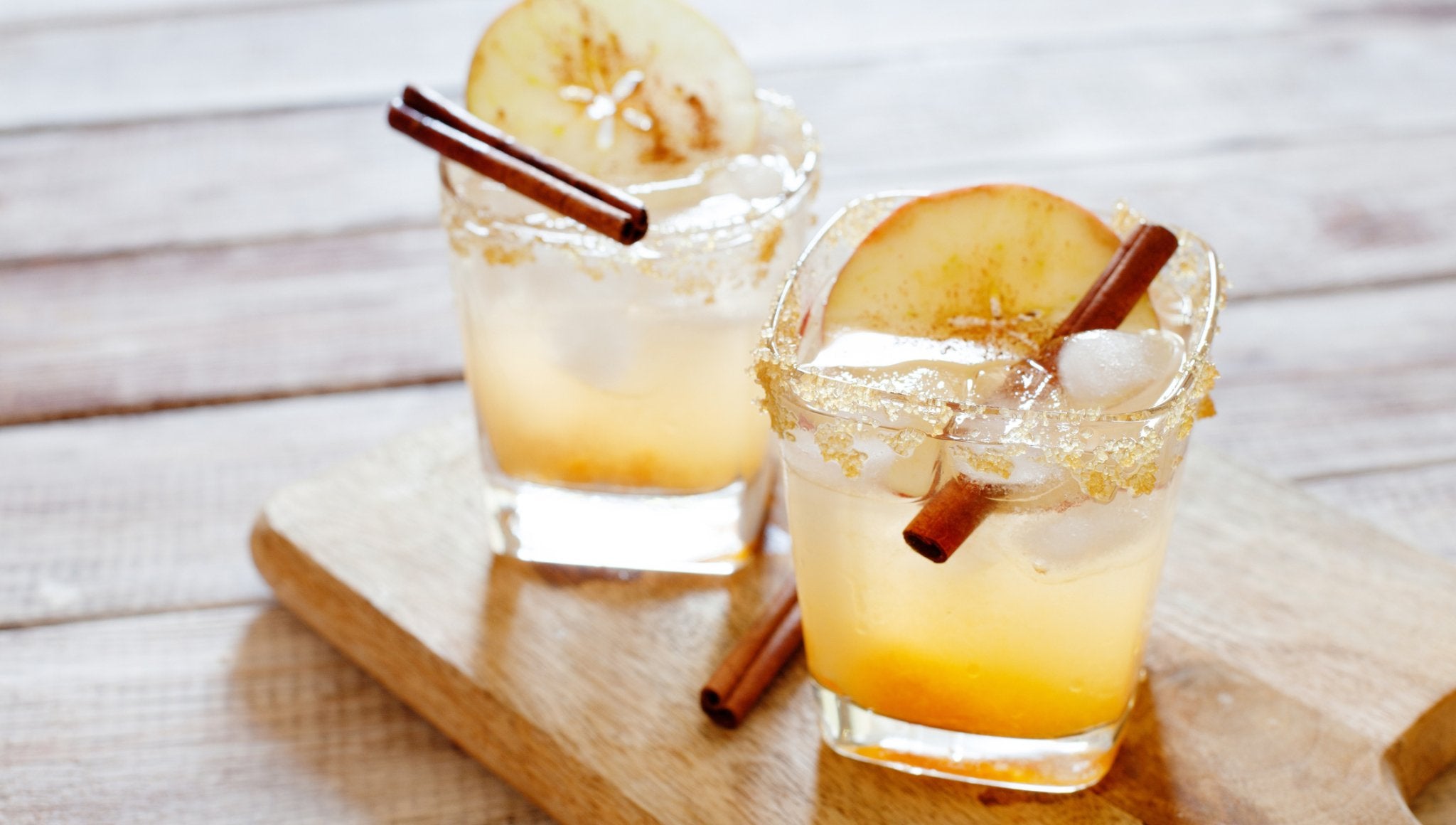 Bourbon-Cider-Smash-Cocktail-Recipe The Bottle Club