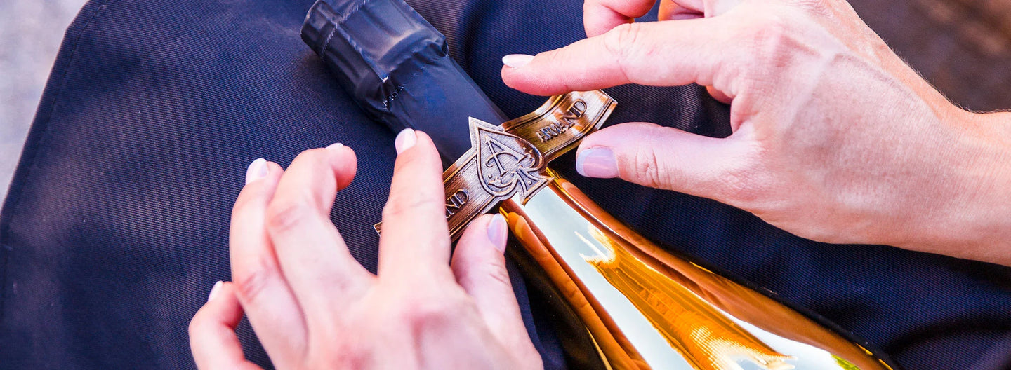 Corporate-Gifting The Bottle Club